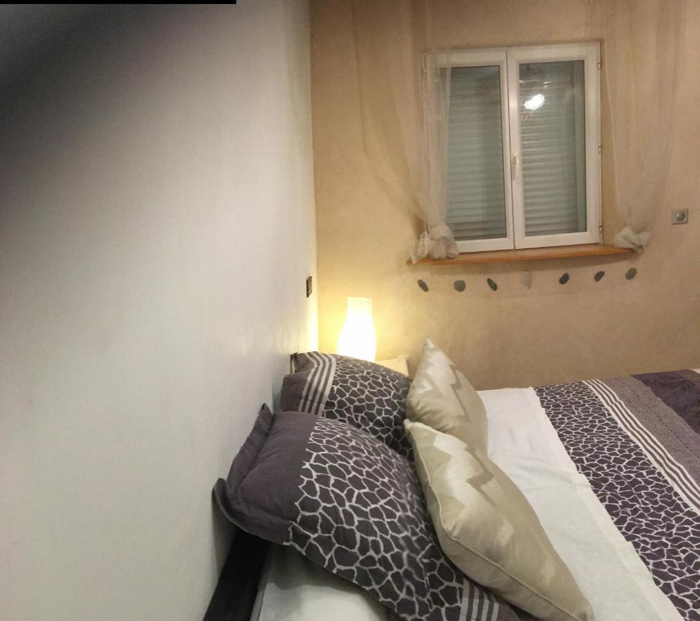 La Découverte, Jacuzzi, Sauna, et Terrasse avec vue sur lac à la campagne entre Toulouse et Auch Catonvielle Esterno foto