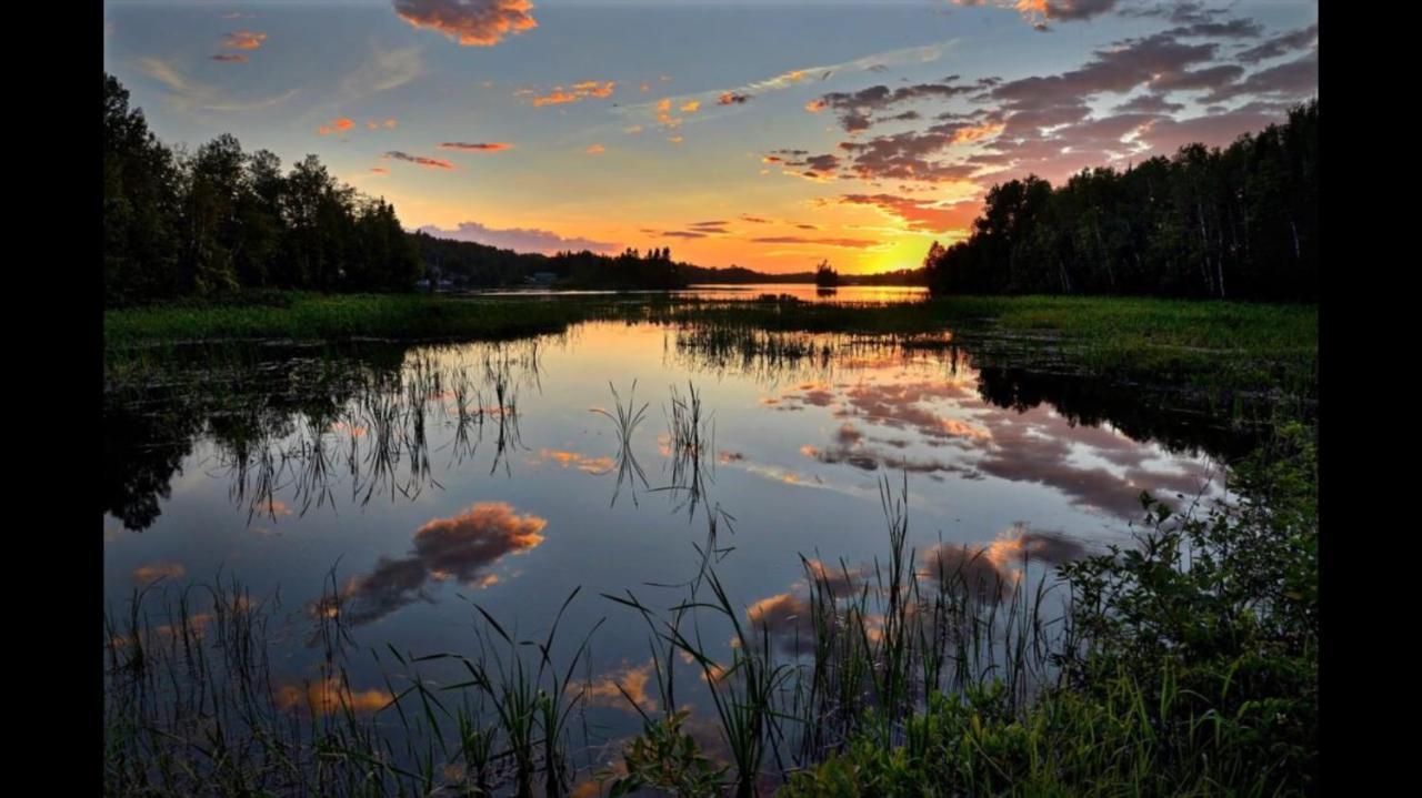 La Découverte, Jacuzzi, Sauna, et Terrasse avec vue sur lac à la campagne entre Toulouse et Auch Catonvielle Esterno foto